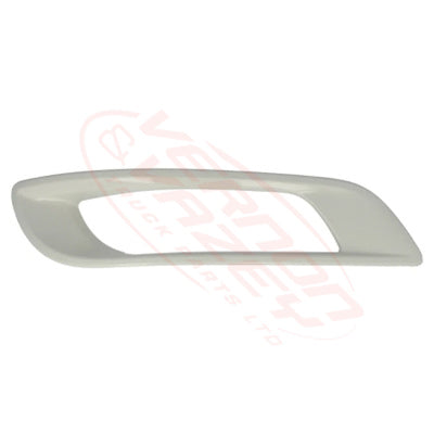 1021194-54 - FOG LAMP SURROUND - R/H - DAF XF106