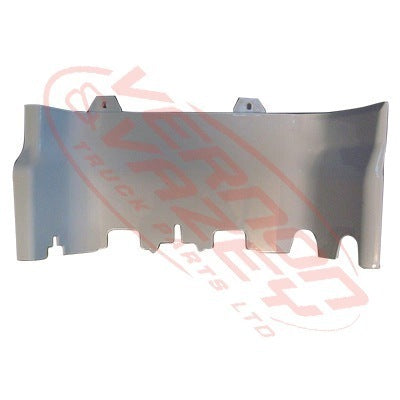 1688504-03 - STEP PANEL - LOWER GARNISH - L/H - NISSAN QUON 2006-