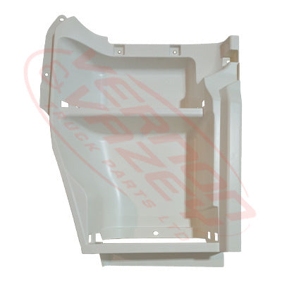 3082004-12 - STEP PANEL - R/H - ISUZU GIGA CVR/CXZ/CXM/EXR 2017- AFTERMARKET