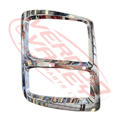 3082094-84 - HEADLAMP - SURROUND - W/WASHER NOZZLE HOLES - R/H - CHROME - ISUZU GIGA CVR/CXZ/CXM/EXR 2017-