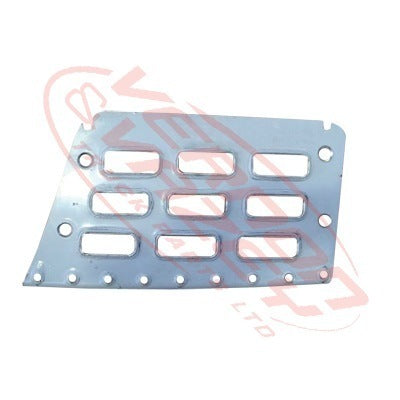 9013104-56 - ALLOY STEP - LOWER - R/H - VOLVO FM 2013-