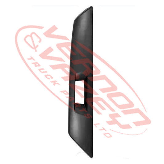 9013116-32 - DOOR MIRROR ARM BACK COVER - BLACK - R/H - VOLVO FH 2013-